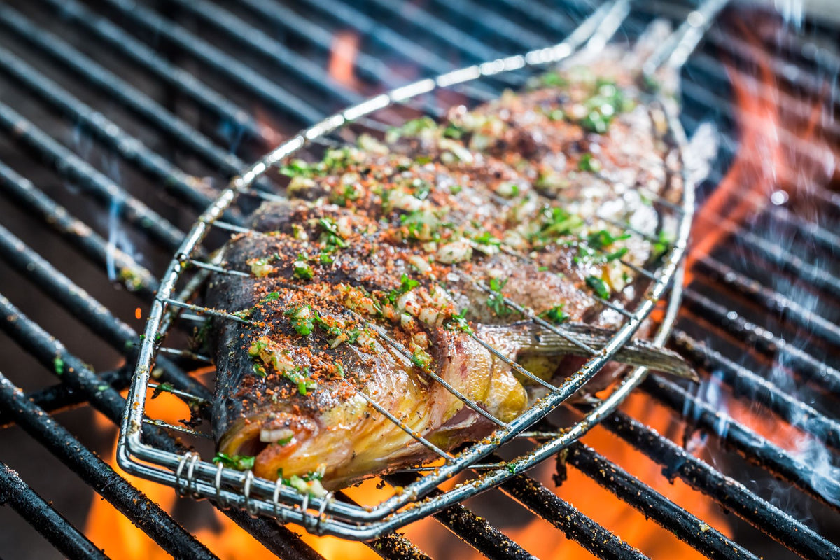 Fischgewürz gegrillter Fisch